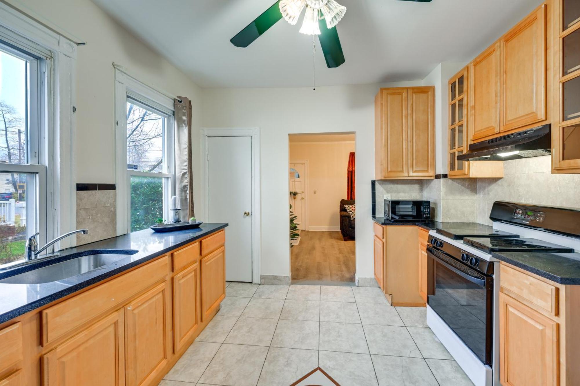 Charming Long Island With Fenced Yard! Holiday home *